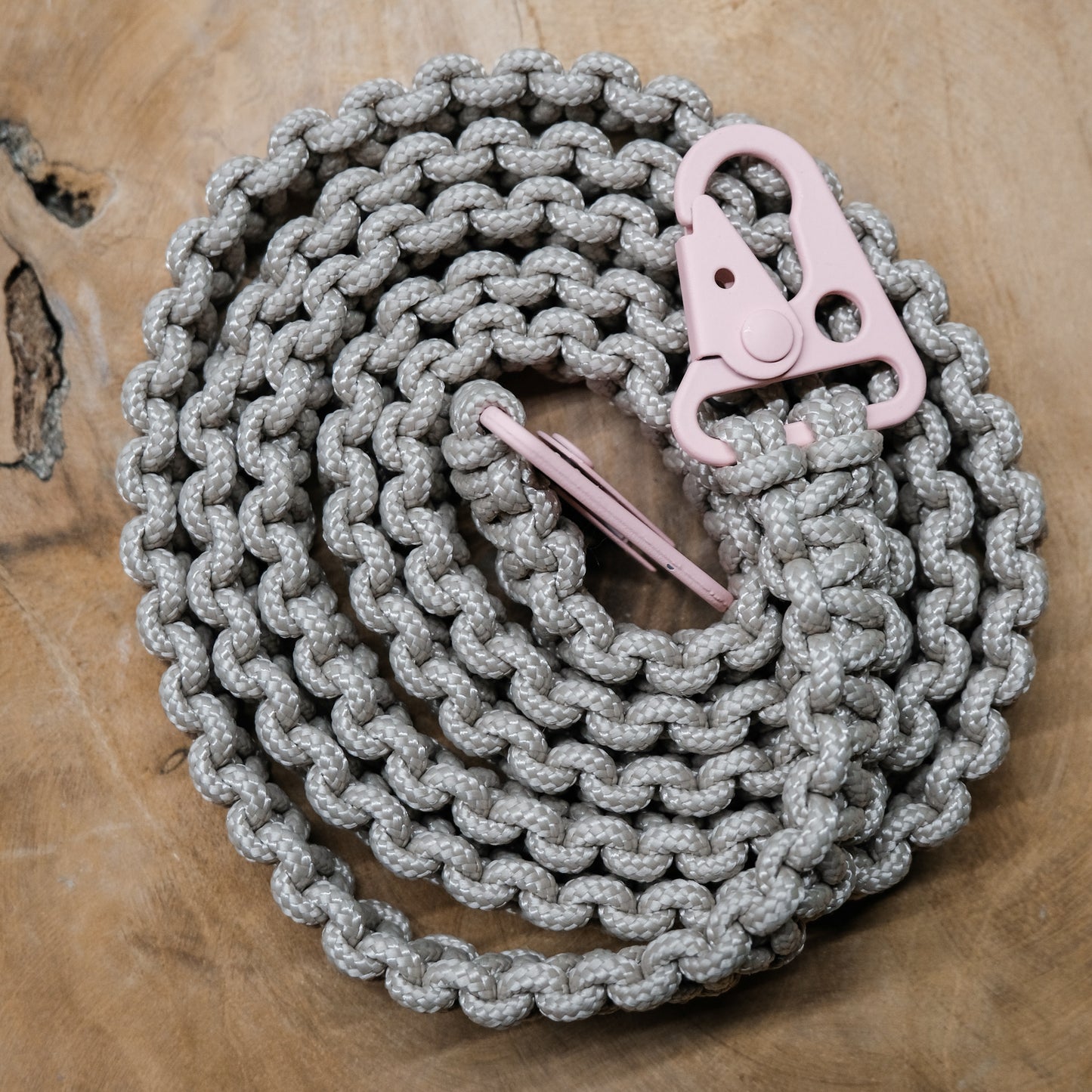 Paracordový CROSSBODY popruh na telefon / béžový