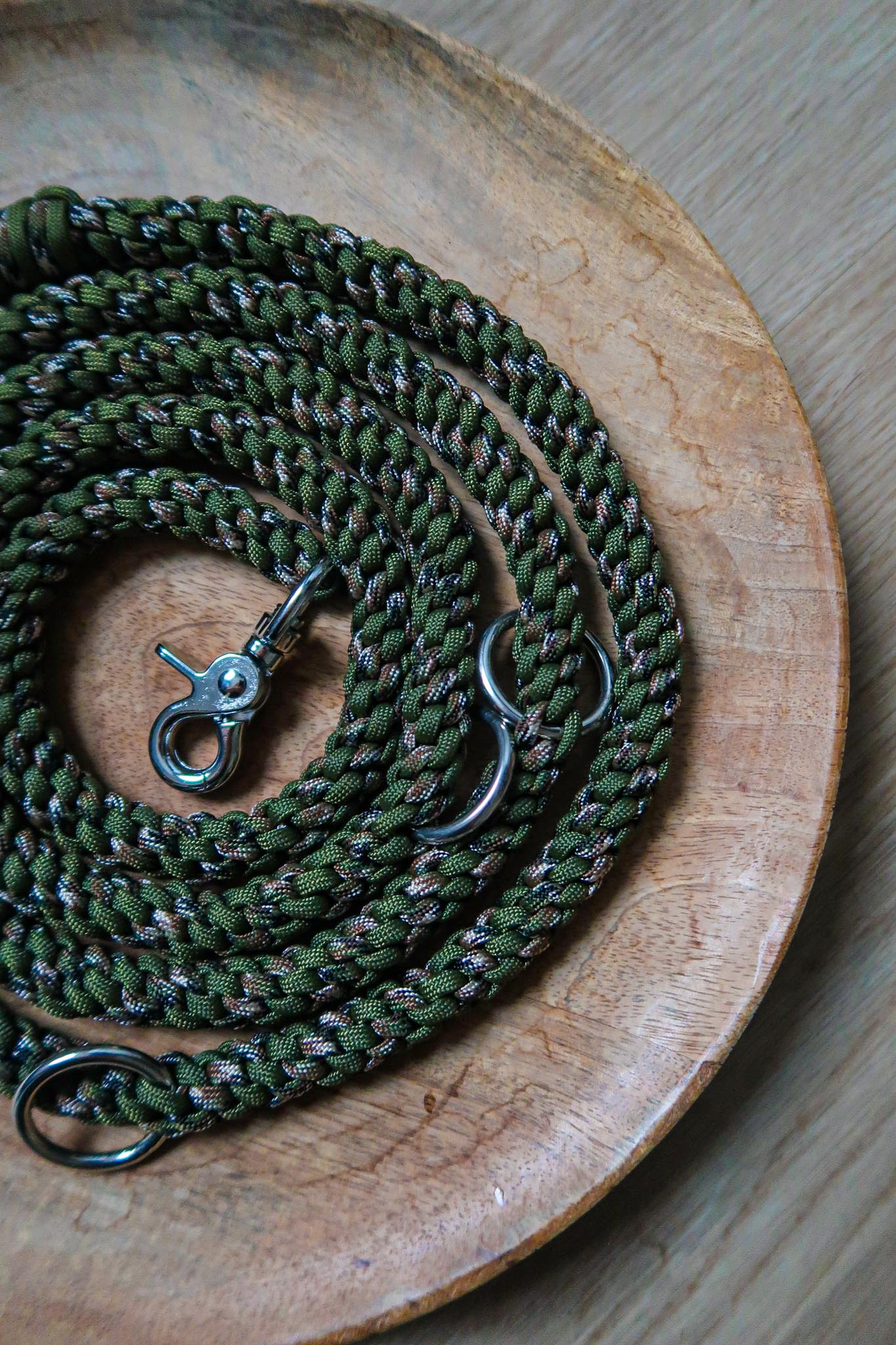 Přepínací paracordové vodítko - khaki/ 2m