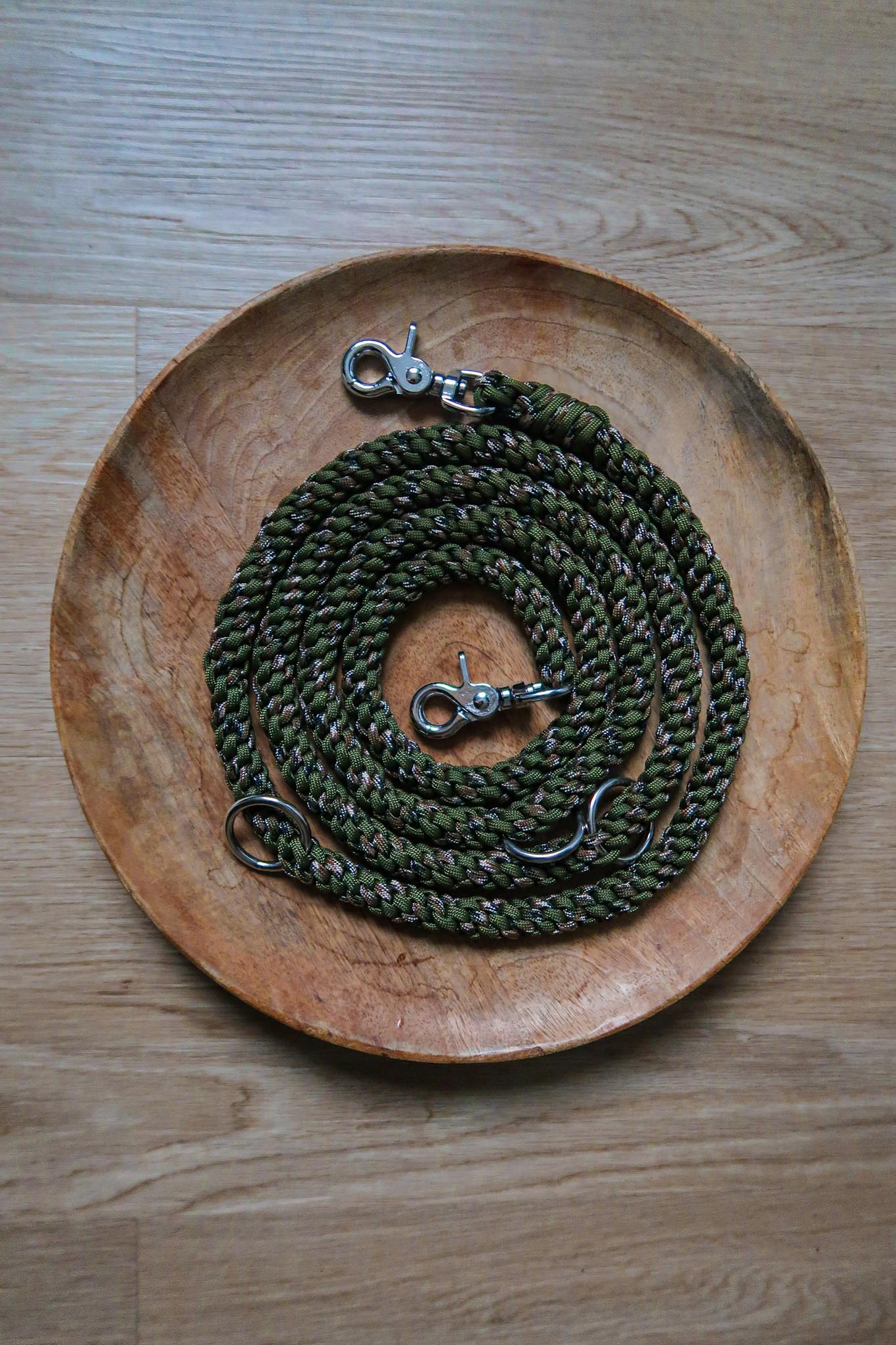 Přepínací paracordové vodítko - khaki/ 2m