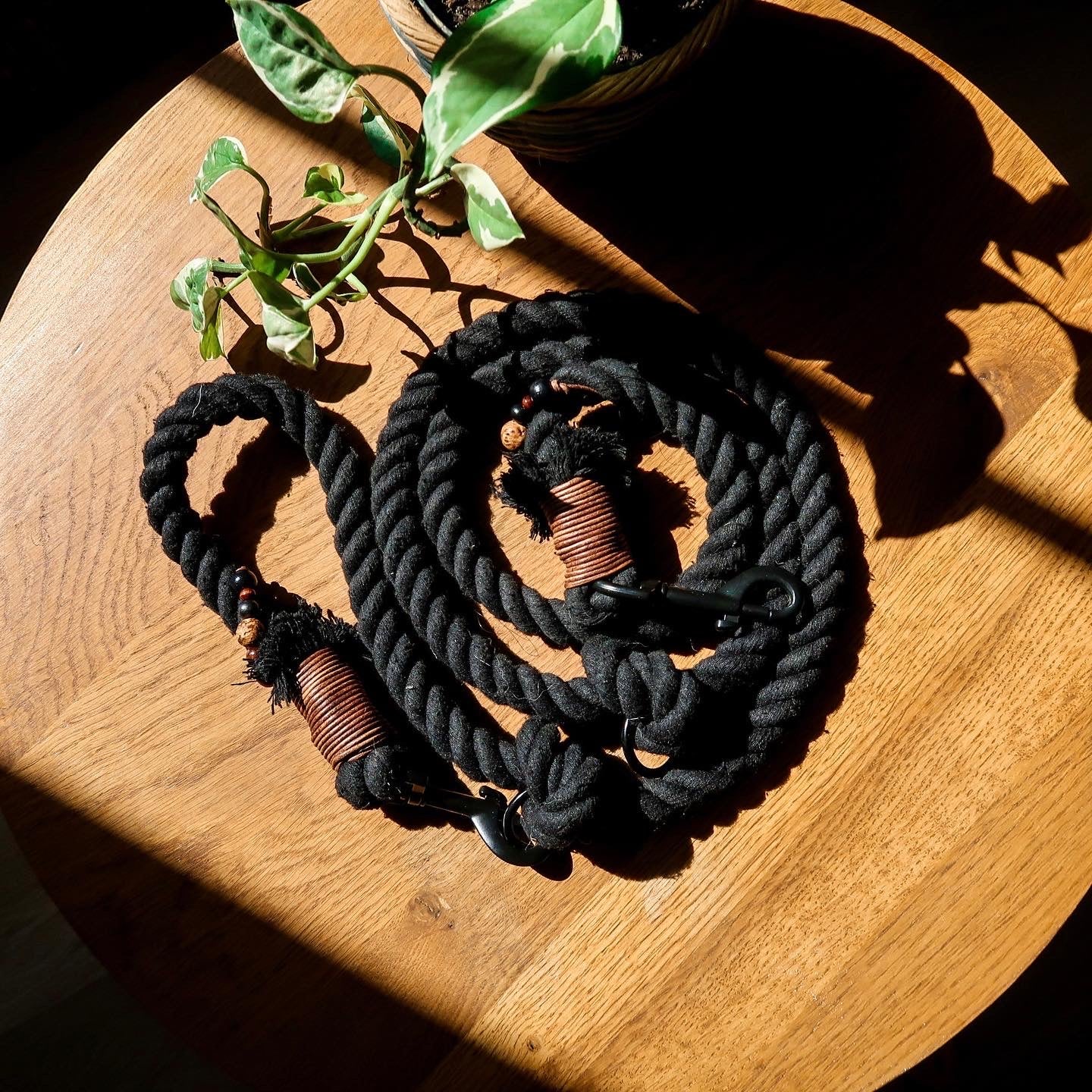 Černé BOHO vodítko