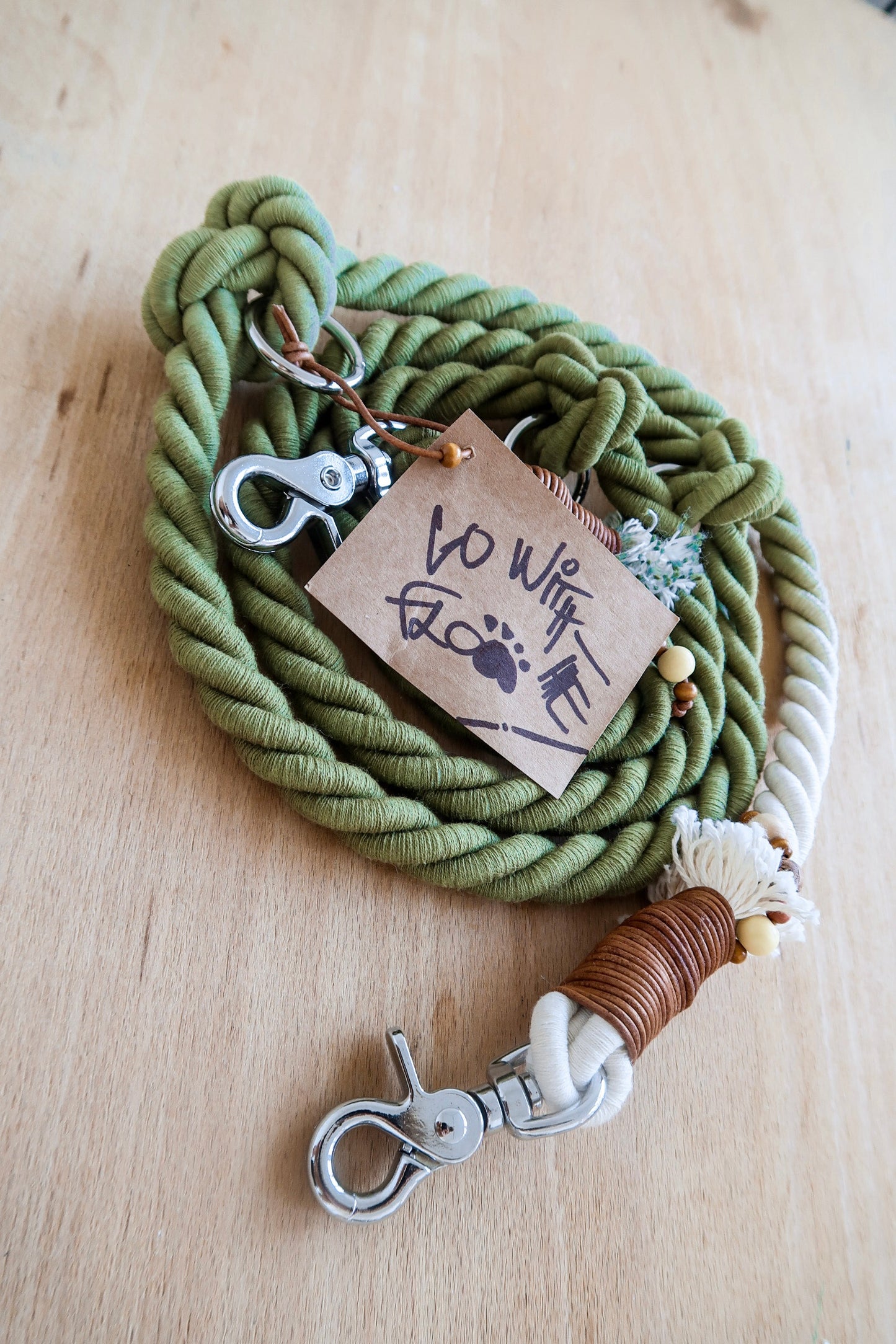 Khaki BOHO vodítko
