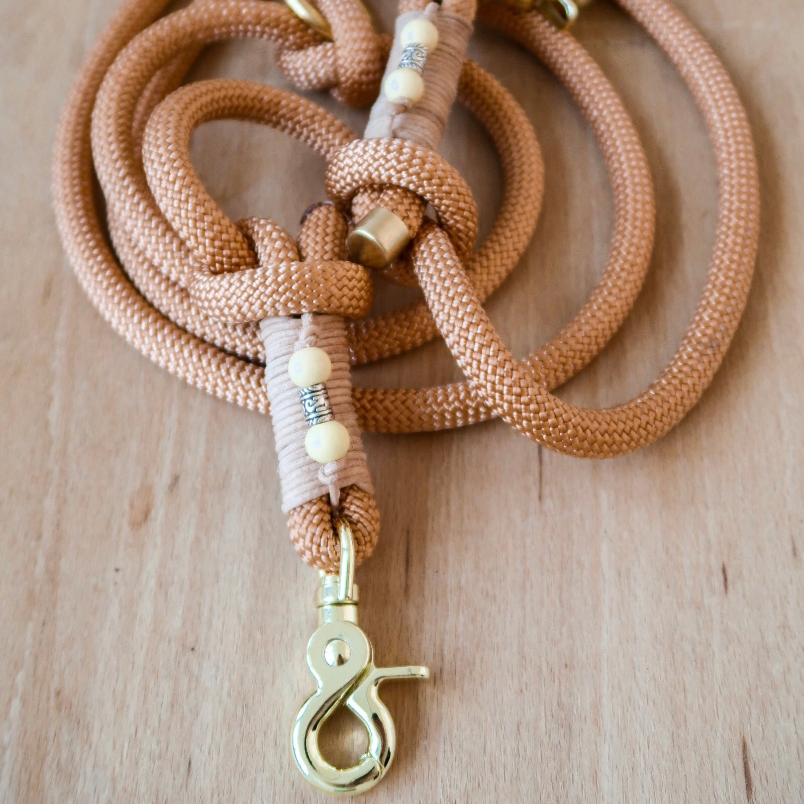 Lanové vodítko Go With the Flow se zlatými komponenty