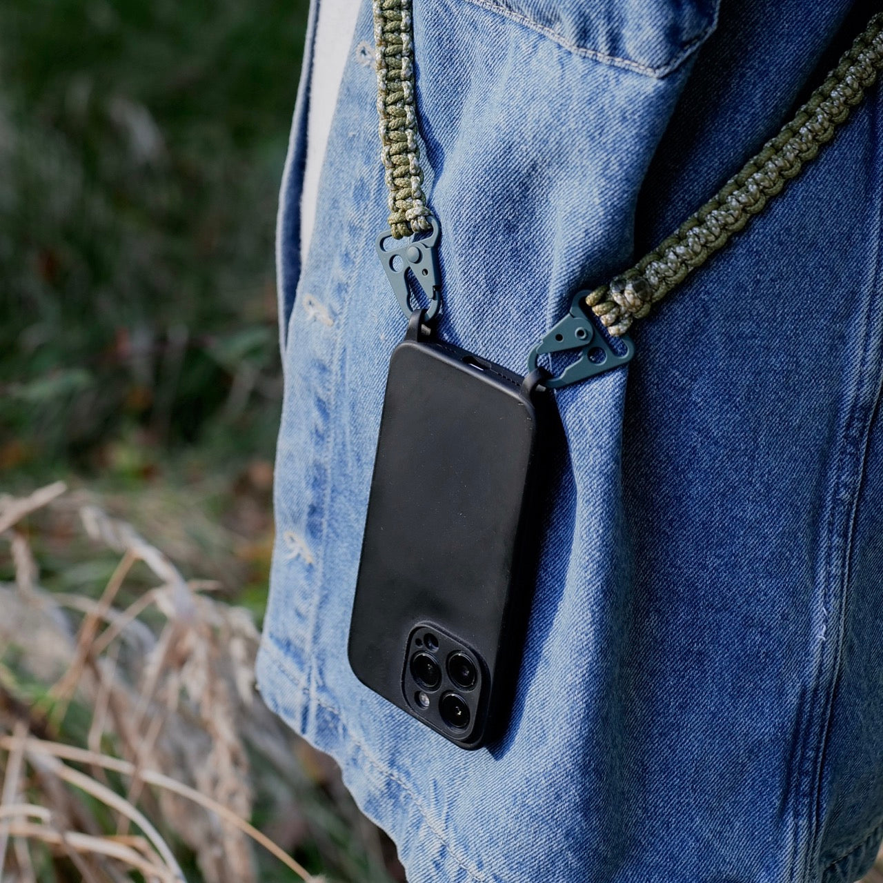 Paracordový CROSSBODY popruh s krytem na telefon 2.0