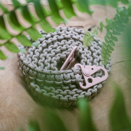 Paracordový CROSSBODY popruh s krytem na telefon 2.0