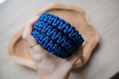 Paracordový CROSSBODY popruh na destičce pod kryt