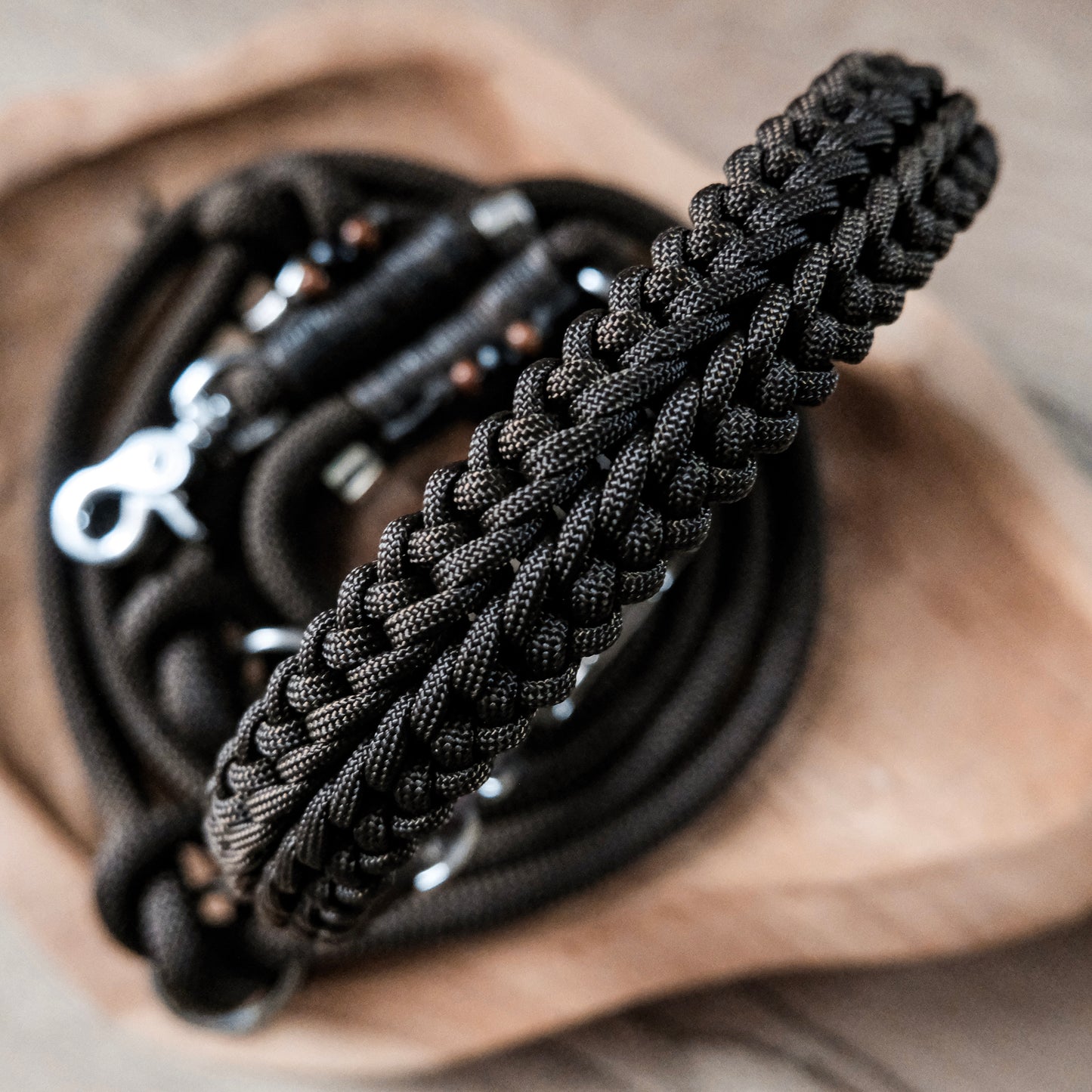 Paracordový obojek TARRA s řemínkem / 44-50cm