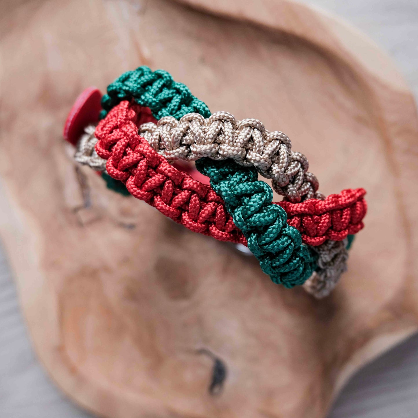 Vánoční paracordový obojek s biothanovým řemínkem / 44 - 50cm