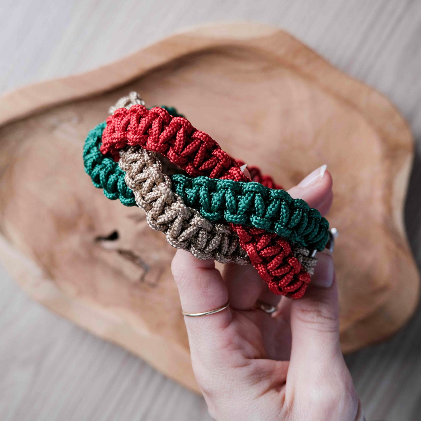 Vánoční paracordový obojek s biothanovým řemínkem / 44 - 50cm